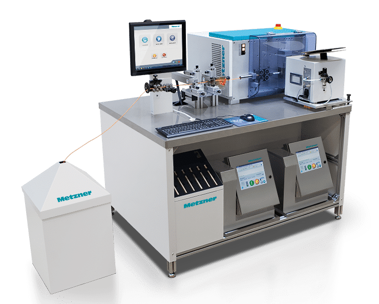 Automatisierte Maschine für den Schaltschrankbau